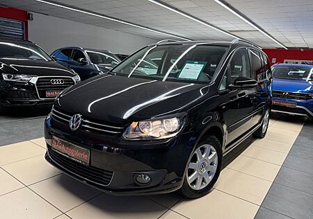 VW Touran Volkswagen 1.2 TSI Cup BMT 7.Sitze Navi