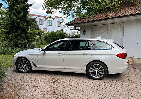 BMW 520d xDrive Touring A -