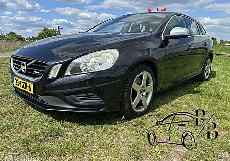 Volvo V60 1.6 T3 R-Design LEES TEKST KOOPJE
