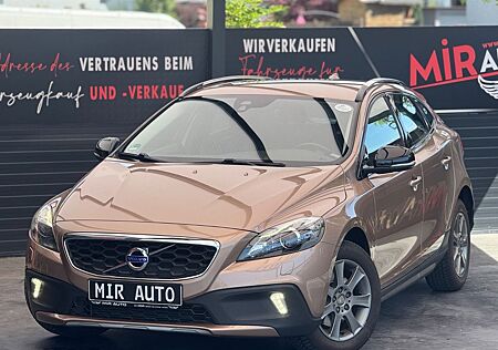 Volvo V40 Cross Country You!