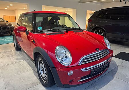 Mini Cooper , Scheckheft Gepflegt