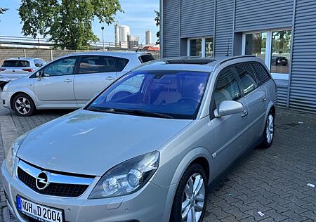 Opel Vectra Caravan 3.0 V6 CDTI Edition Plus Auto...