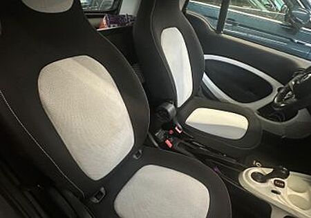 Smart ForTwo 453, Mattgrau, Navi,Pano,SHZ,BT