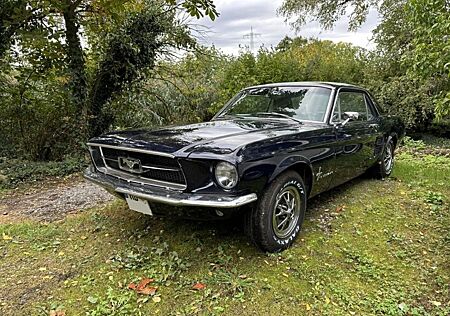 Ford Mustang Nightmiste Blue 67 V8