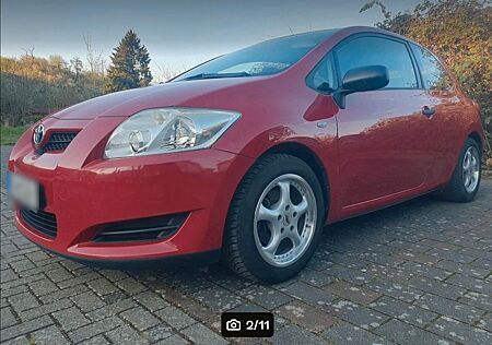 Toyota Auris 1,33-l-Dual-VVT-i -