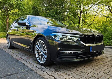 BMW 530e - Massage, SoftClose, TOP Zustand!