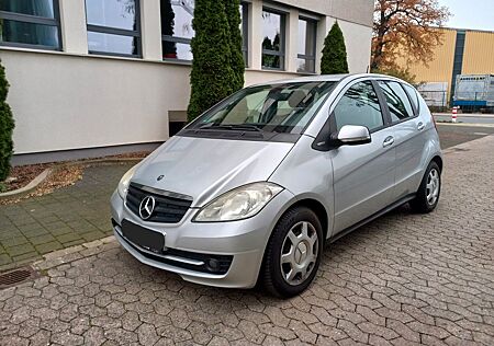 Mercedes-Benz A 160 CDI ELEGANCE BlueEF. Special Edit. ELE...