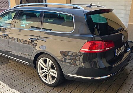 VW Passat Variant Volkswagen 2.0 TDI 125kW Highline BMT Va...