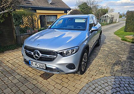 Mercedes-Benz GLC 220 d 4M Avantgarde AHK 360° Kamera Ambiente