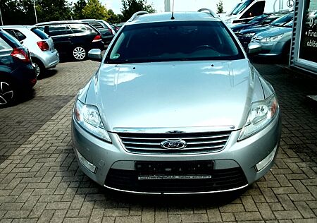 Ford Mondeo Turnier Ghia X