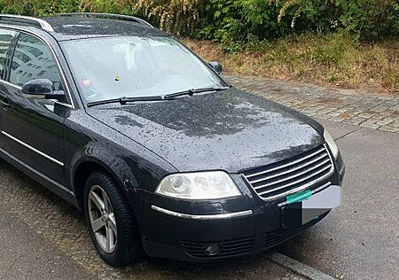 VW Passat Variant Volkswagen 2.5 V6 TDI tiptronic Highline...