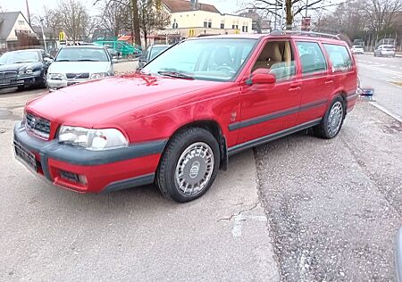 Volvo V70 XC AWD