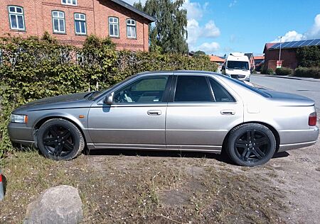 Cadillac STS (Preis gesenkt)