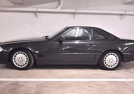 Mercedes-Benz SL 320