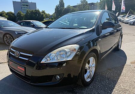 Kia Cee'd / Ceed