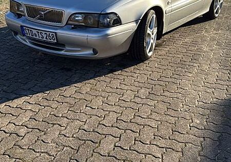 Volvo C70 2.4T Coupe -