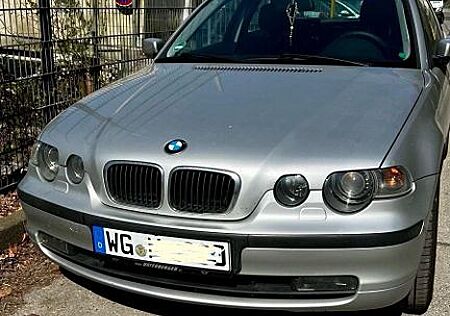 BMW 318ti