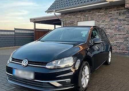 VW Golf Volkswagen VII TSI Trendline 120tkm TOPZUSTAND