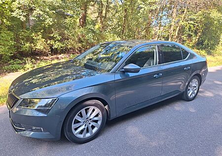 Skoda Superb 2.0 TDI SCR 140kW DSG Style Style