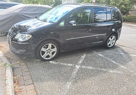VW Touran Volkswagen 2.0 TDI 7 Sitze 170 PS Leder