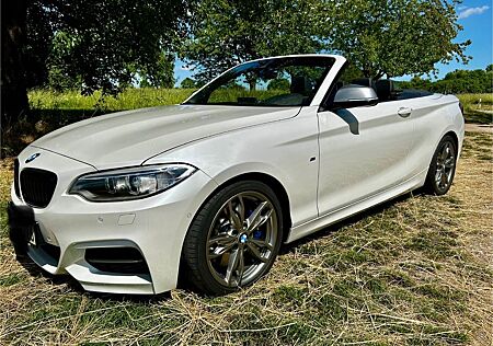 BMW M235i xDrive Steptronic Cabrio -