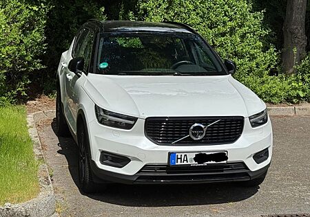 Volvo XC 40 XC40 T3 R Design Geartronic R Design Top-Zustand