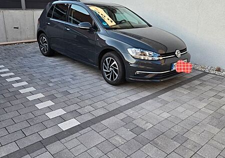 VW Golf Volkswagen 1.0 TSI Join Join