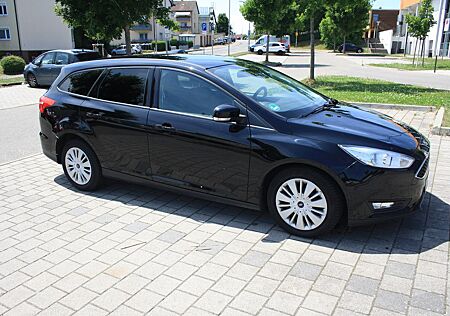 Ford Focus 1,5TDCi 88kW PowerShift Business Turni...