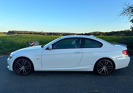 BMW 325i xDrive Coupé -