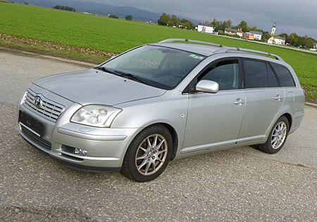 Toyota Avensis Kombi 2.0