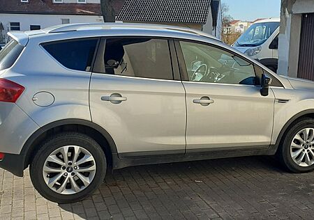 Ford Kuga 2,0 TDCi 2x4 103kW Titanium Titanium