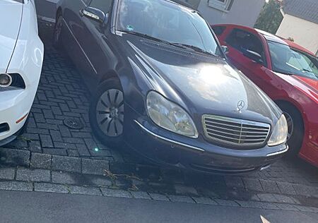 Mercedes-Benz S 430 -