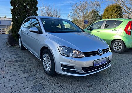 VW Golf Volkswagen VII Lim. Trendline BMT