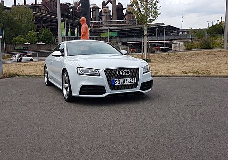 Audi RS5 4.2 FSI S tronic quattro -