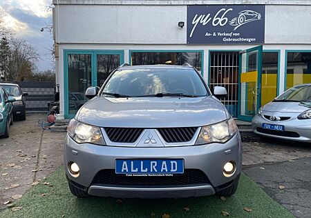 Mitsubishi Outlander Outlander2.4Intense4x4AUTOMATIK7 SitzKlimaautAHK