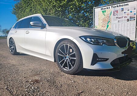 BMW 318d Touring G21