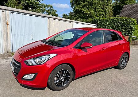 Hyundai i30 blue 1.4 Classic Classic