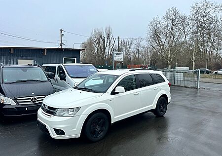 Fiat Freemont 2.0 TÜV NEU/7-SITZ/AHK/KEYLESS/KLIMA/