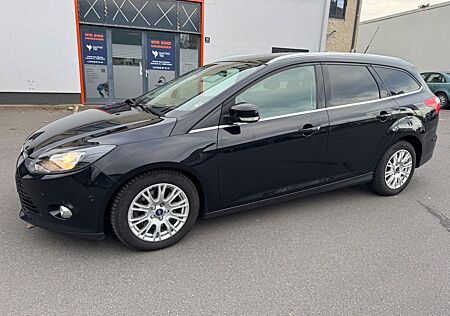 Ford Focus Turnier Titanium*2.Hand*Keyless-Go*Navi*