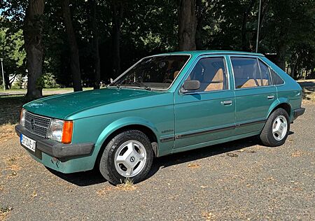 Opel Kadett 1.2 S Berlina