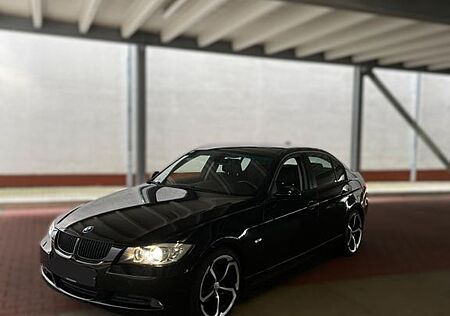 BMW 318i Edition E90