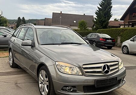 Mercedes-Benz C 180 C -KlasseT-ModellT Kompressor BlueEffici