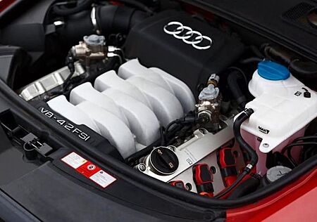 Audi A6 4.2 V8 FSI quattro - RS6 Packet
