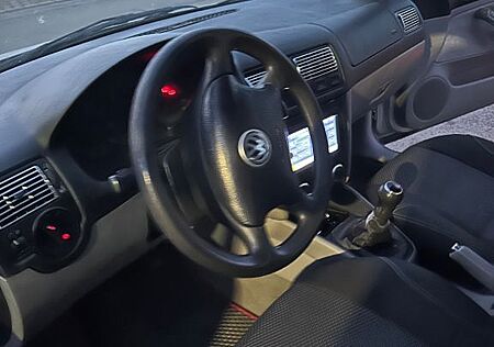 VW Golf Volkswagen 1.4 Basis TÜV NEU