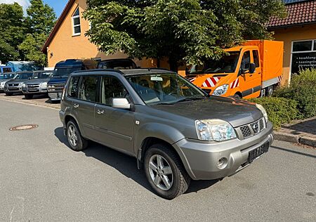 Nissan X-Trail 2.2 dCi 4x4 TÜV Klima 1.Hand