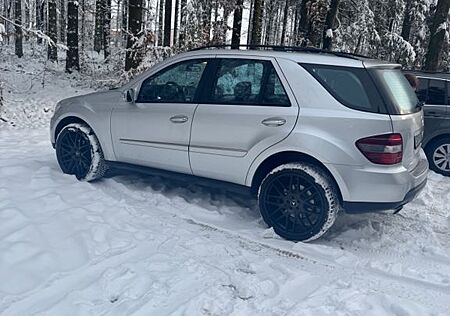 Mercedes-Benz ML 350 4MATIC -