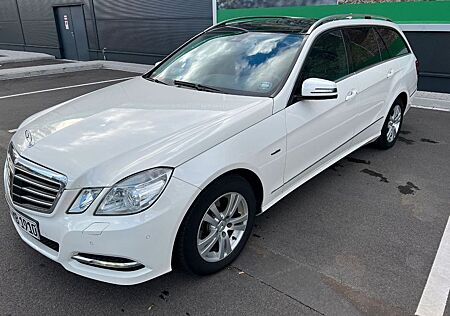 Mercedes-Benz E 350 V6 CDI T BlueEFFICIENCY AVANTGARDE VOLL