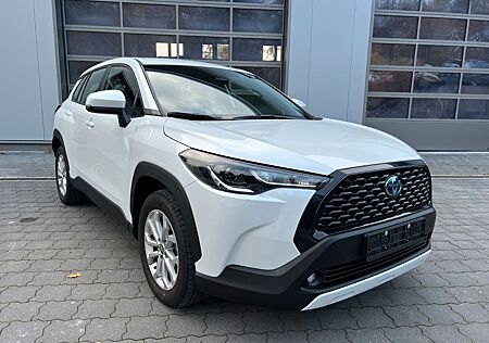 Toyota Corolla Cross 2.0 Hybrid Active CLOUD+DAB+TOP