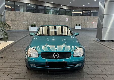 Mercedes-Benz SLK 200 -