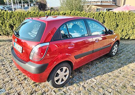 Kia Rio 1.4 SPIRIT SPIRIT